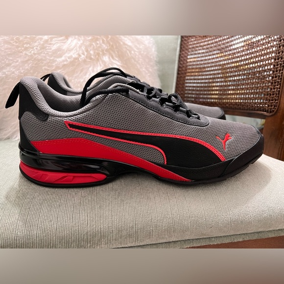 *SOLD* Men’s Puma athletic shoes - Size 12 - Picture 3 of 7